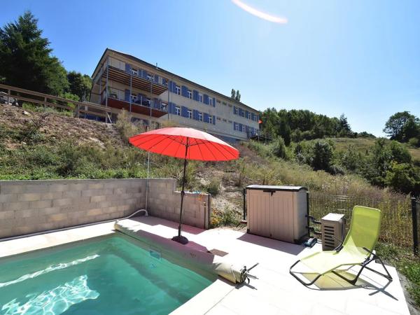 Außenseite Ferienhaus [Sommer]