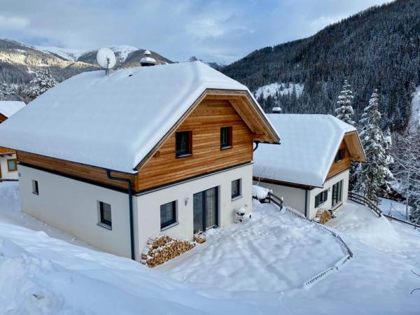 Außenseite Ferienhaus [Winter]