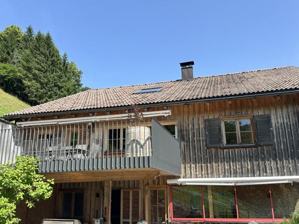 Außenseite Ferienhaus [Sommer]