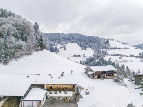 Außenseite Ferienhaus [Winter]