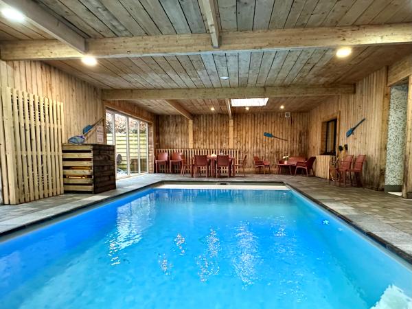 Holiday Home Swimming Pool