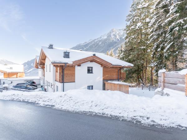Außenseite Ferienhaus [Winter]
