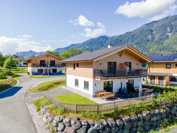 Außenseite Ferienhaus [Sommer]