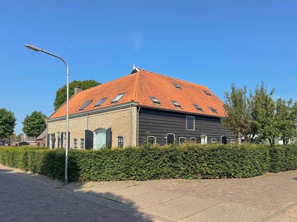 Außenseite Ferienhaus [Sommer]