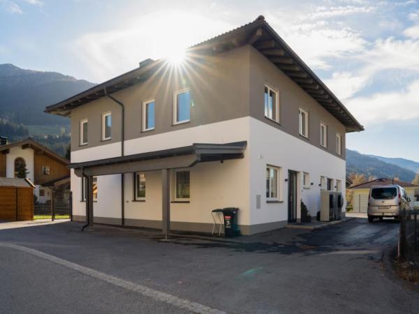 Außenseite Ferienhaus [Sommer]