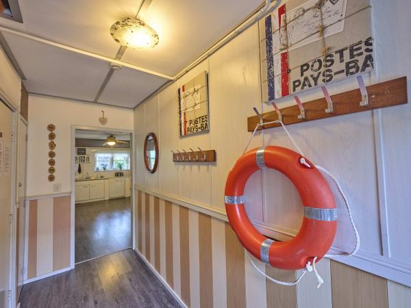 Entrance / Reception