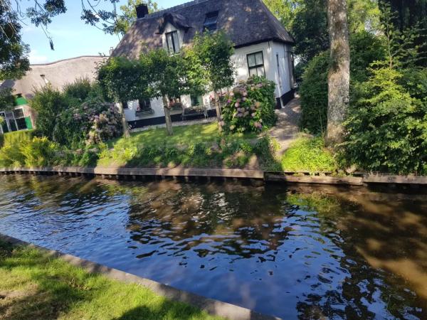 Uitzicht van vakantiehuis [zomer]