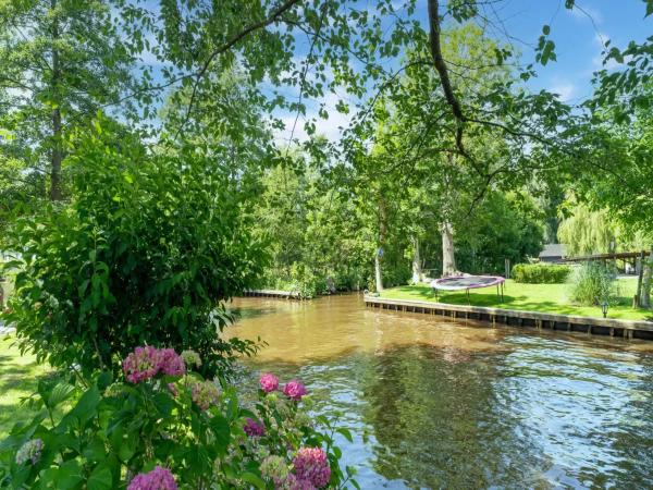 Uitzicht van vakantiehuis [zomer]