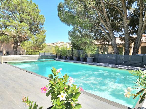 Piscine maison de vacances