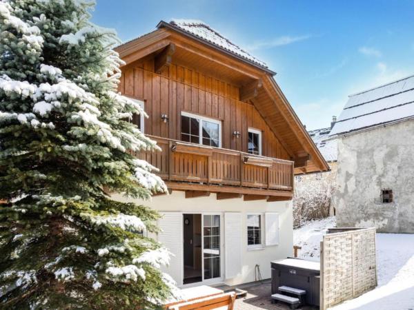 Holiday Home Exterior [winter]