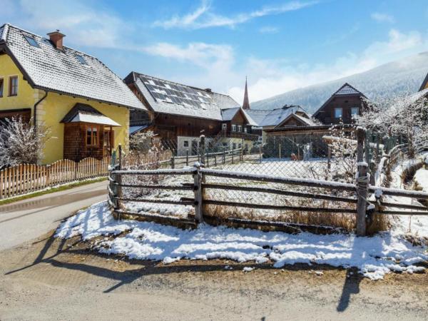 Immediate Surroundings [winter] (<1 km)