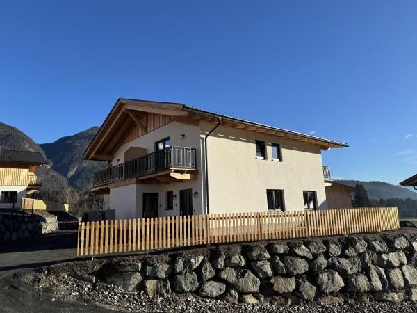 Außenseite Ferienhaus [Sommer]
