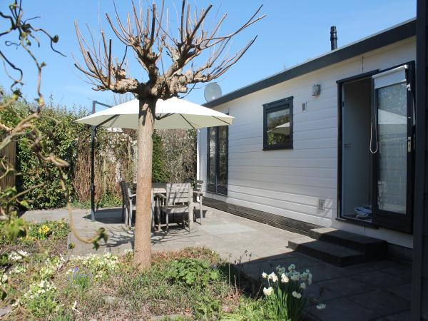 Außenseite Ferienhaus [Sommer]