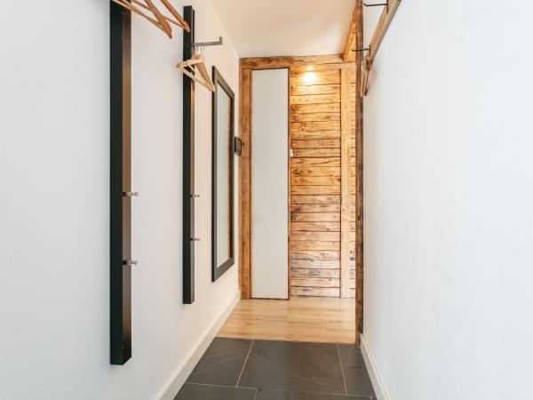 Entrance / Reception