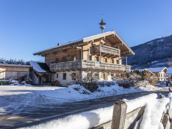 Außenseite Ferienhaus [Winter]
