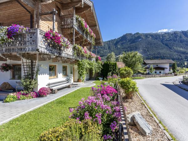 Außenseite Ferienhaus [Sommer]