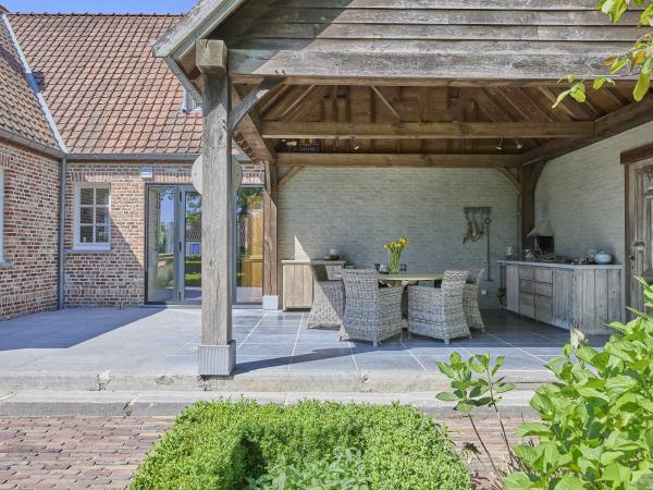 Terrasse / Balkon