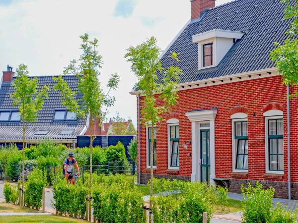 Außenseite Ferienhaus [Sommer]