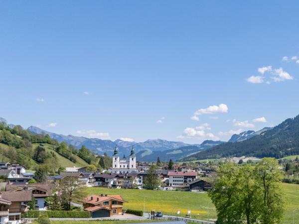 Immediate Surroundings [summer] (<1 km)