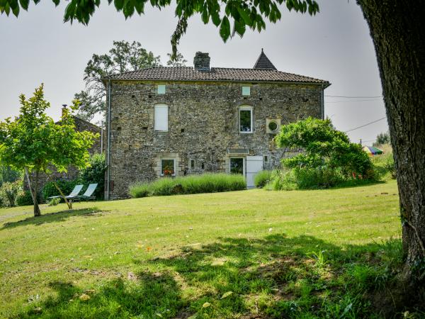 Außenseite Ferienhaus [Sommer]