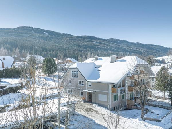 Holiday Home Exterior [winter]