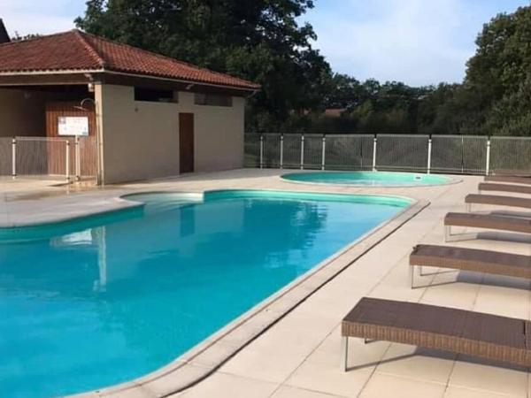 Schwimmbad des Ferienhauses