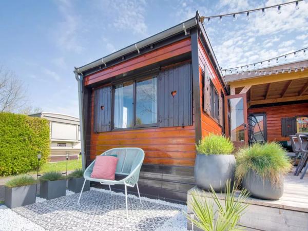 Außenseite Ferienhaus [Sommer]