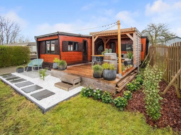 Außenseite Ferienhaus [Sommer]