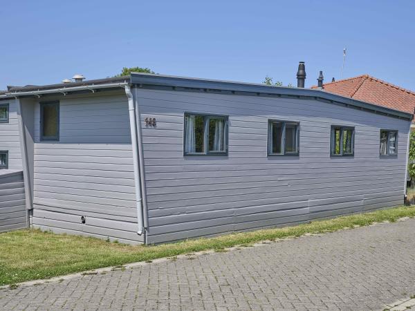 Außenseite Ferienhaus [Sommer]