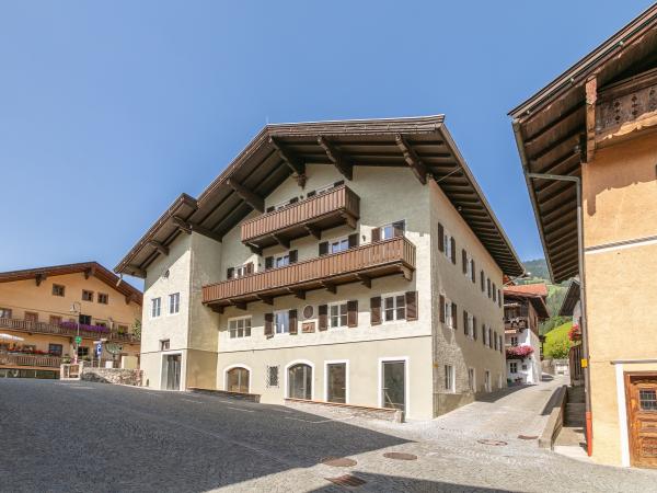 Außenseite Ferienhaus [Sommer]
