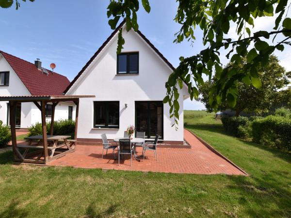 Außenseite Ferienhaus [Sommer]