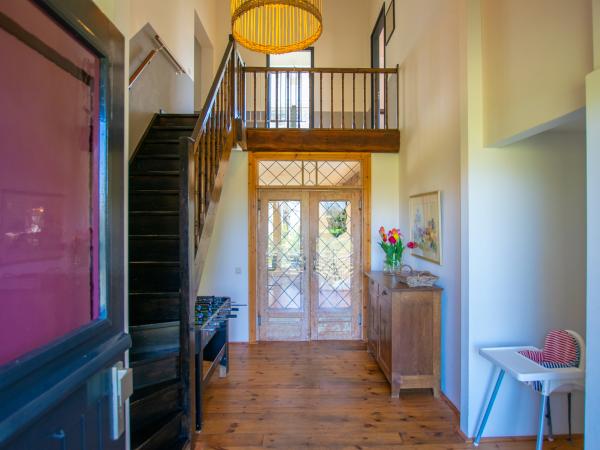 Entrance / Reception