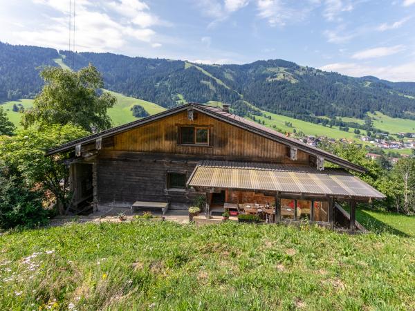 Außenseite Ferienhaus [Sommer]
