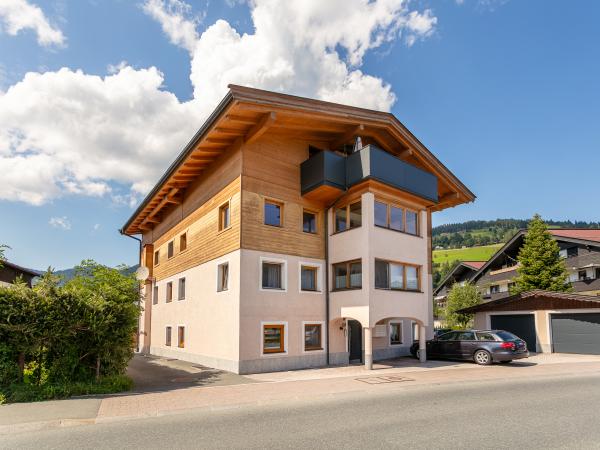 Außenseite Ferienhaus [Sommer]