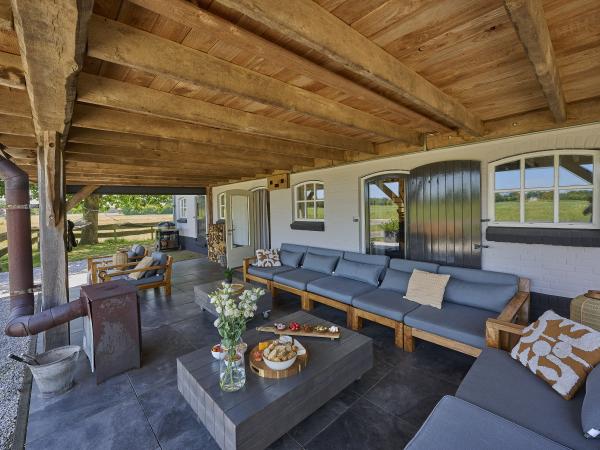 Terrasse / Balkon