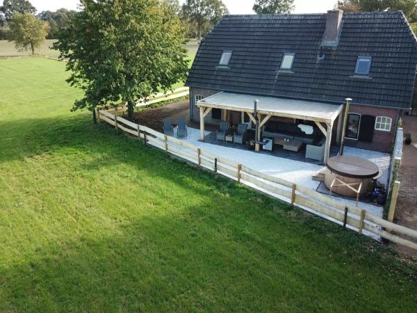 Exterieur vakantiehuis [zomer]