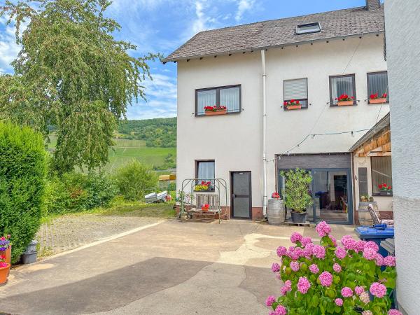 Außenseite Ferienhaus [Sommer]