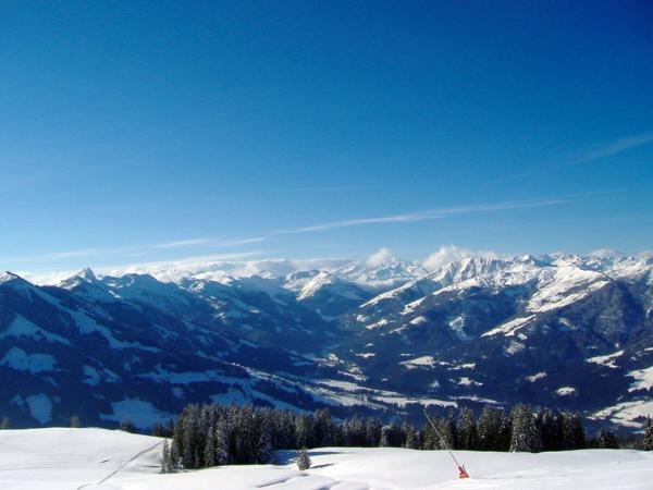 Region [winter] (>5 km)