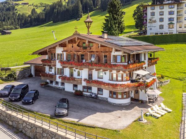 Außenseite Ferienhaus [Sommer]