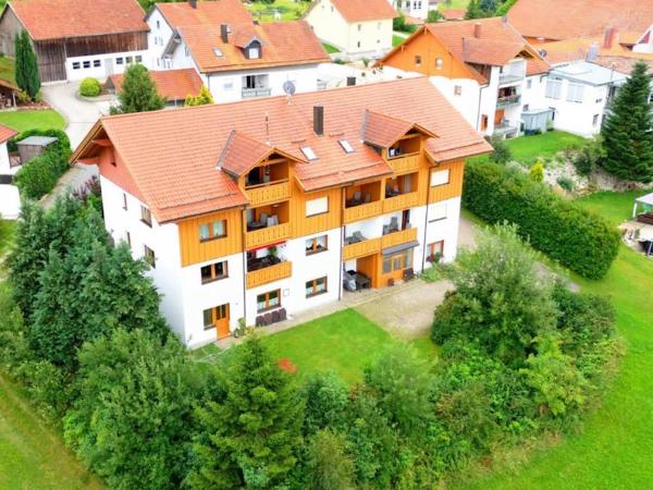 Außenseite Ferienhaus [Sommer]