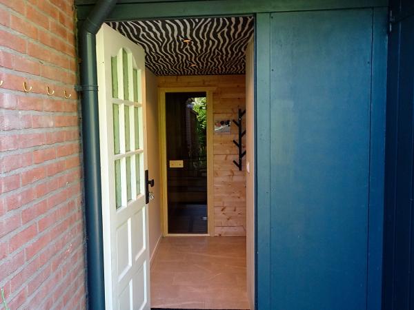 Entrance / Reception