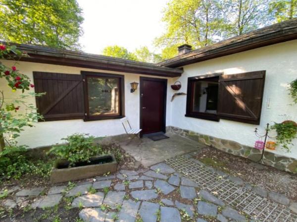 Außenseite Ferienhaus [Sommer]