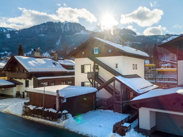 Außenseite Ferienhaus [Winter]