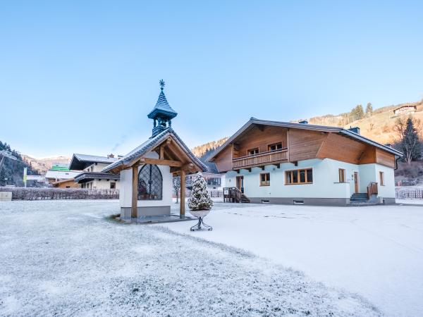 Holiday Home Exterior [winter]