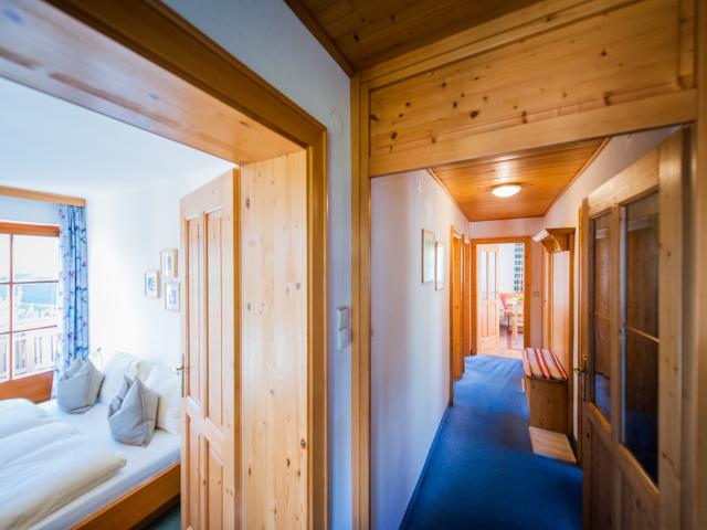 Entrance / Reception