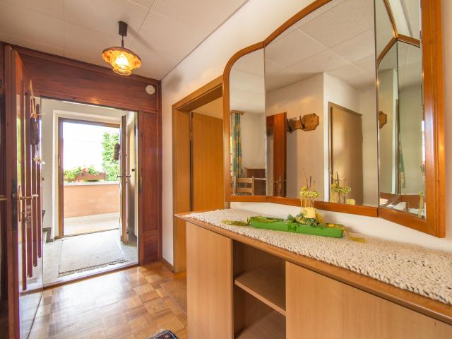 Entrance / Reception