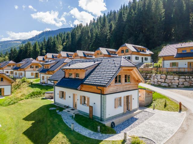 Außenseite Ferienhaus [Sommer]