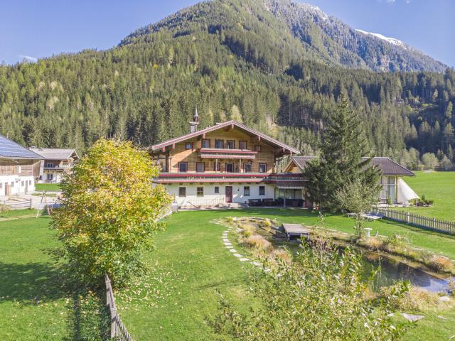 Außenseite Ferienhaus [Sommer]