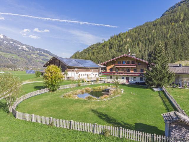 Außenseite Ferienhaus [Sommer]