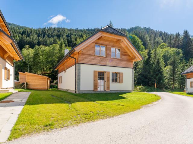 Außenseite Ferienhaus [Sommer]